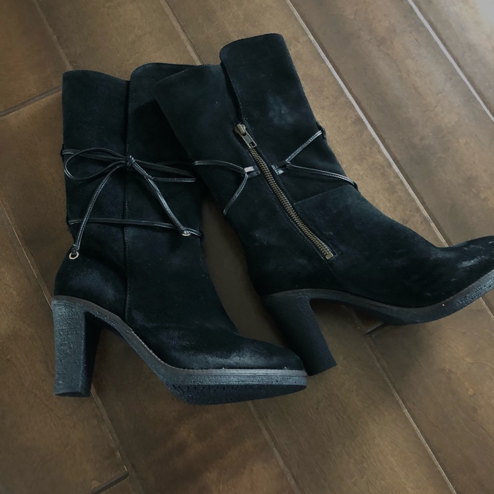 Johnston & Murphy Suede Boots - Picture 4 of 13